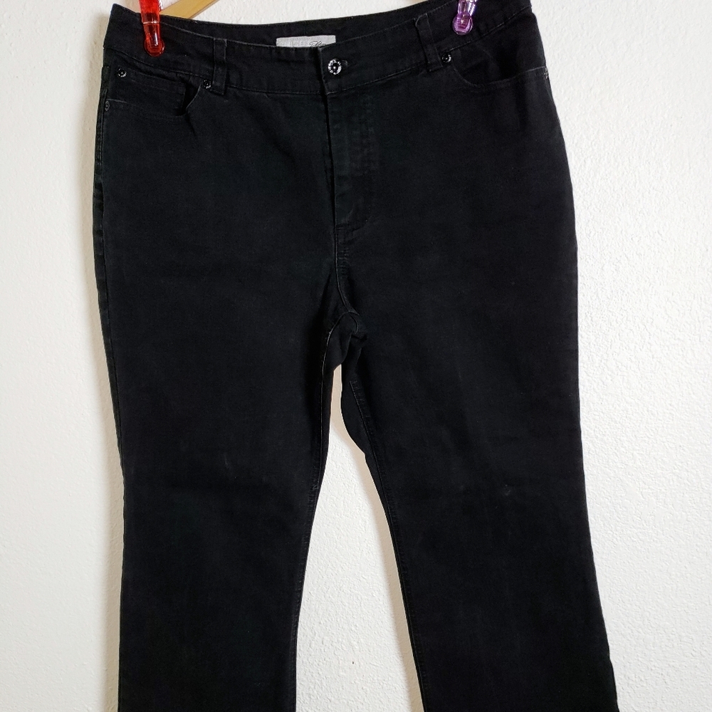 CHICOS PLATINUM BLACK SHORT